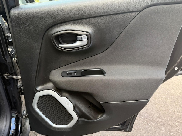 Used Jeep Renegade 2016 for sale - 76314730: Photo 21