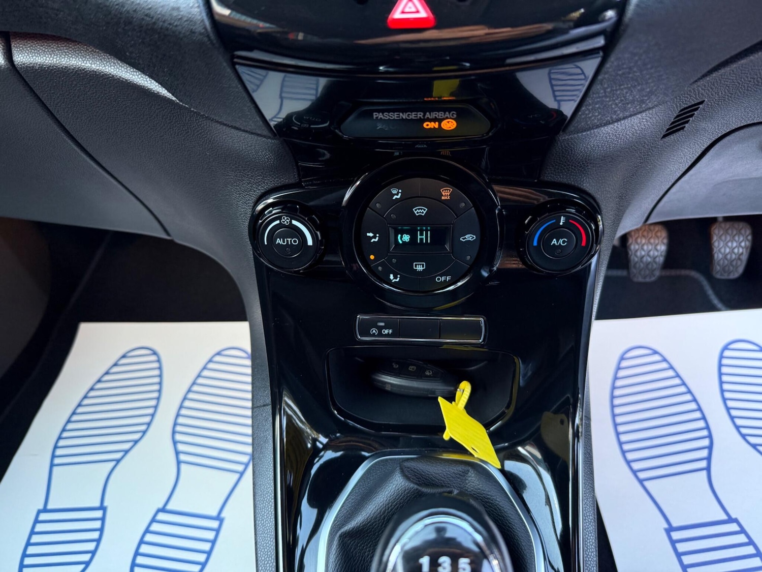 Used Ford Fiesta 2015 for sale - 76094201: Photo 13