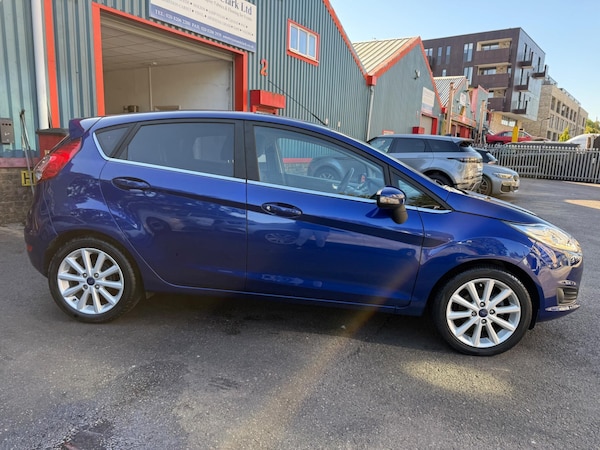 Used Ford Fiesta 2015 for sale - 76094201: Photo 23