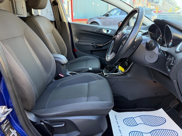 Used Ford Fiesta 2015 for sale - 76094201: Photo 6