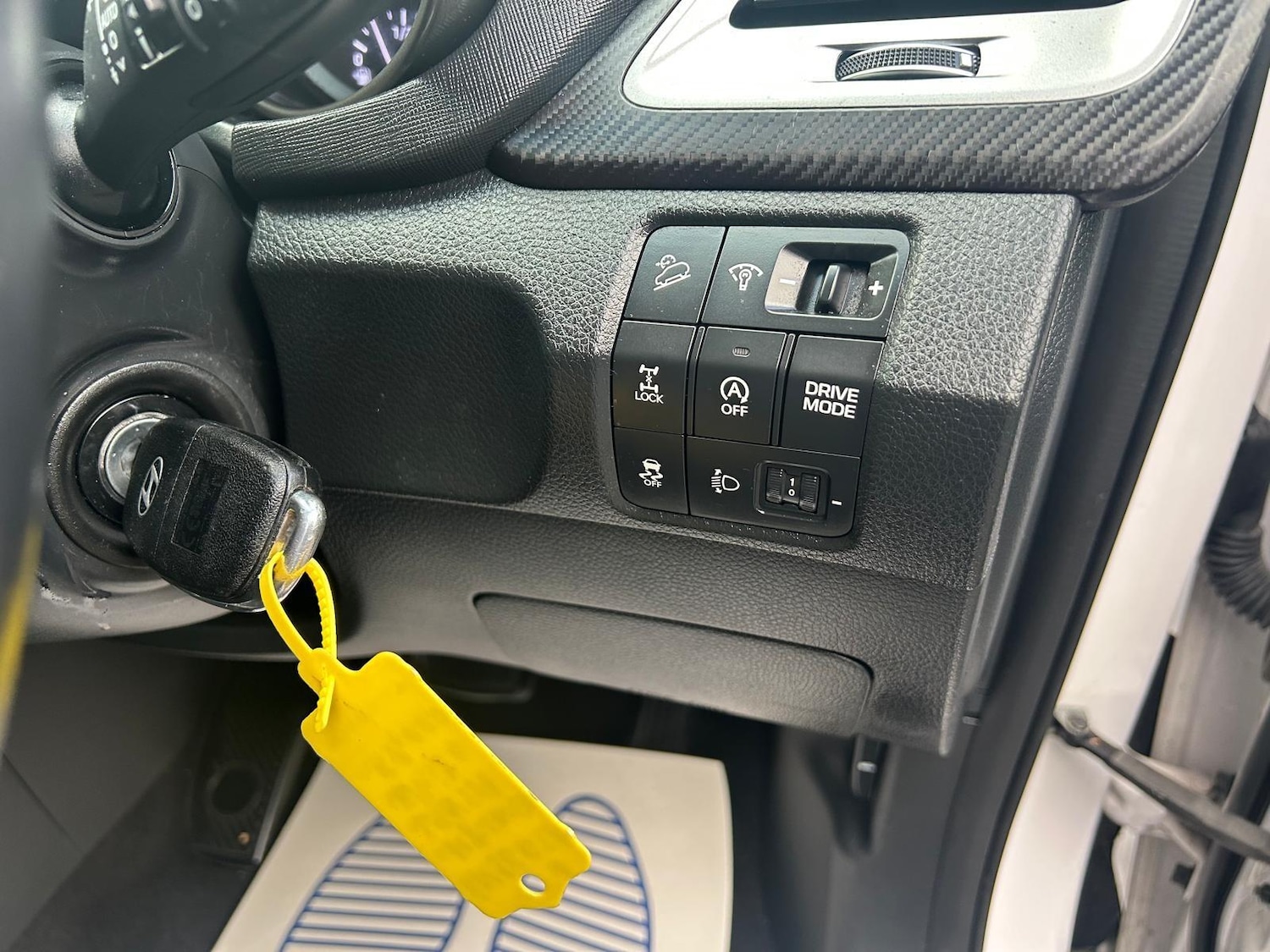 Used Hyundai Santa Fe 2016 for sale - 75695987: Photo 10