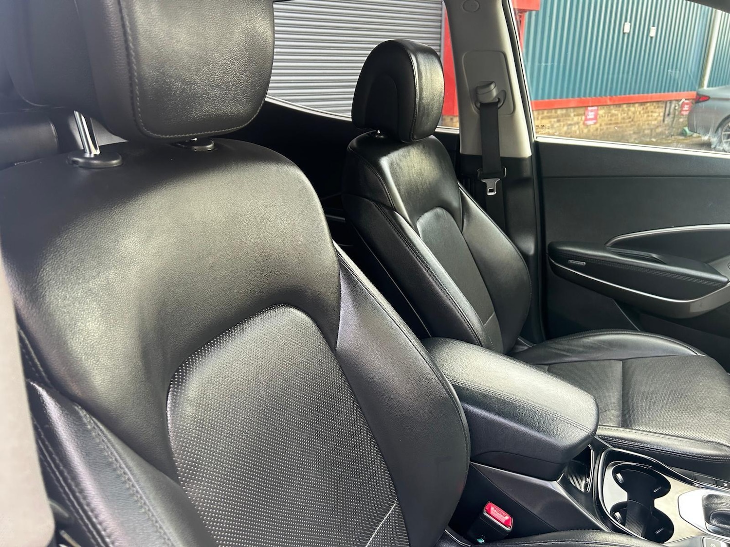 Used Hyundai Santa Fe 2016 for sale - 75695987: Photo 14