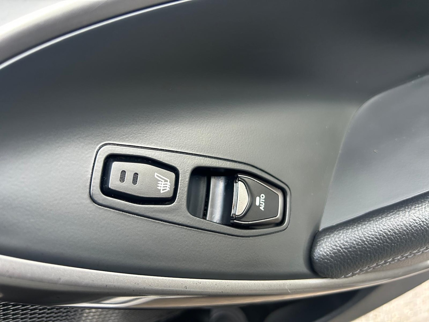 Used Hyundai Santa Fe 2016 for sale - 75695987: Photo 18