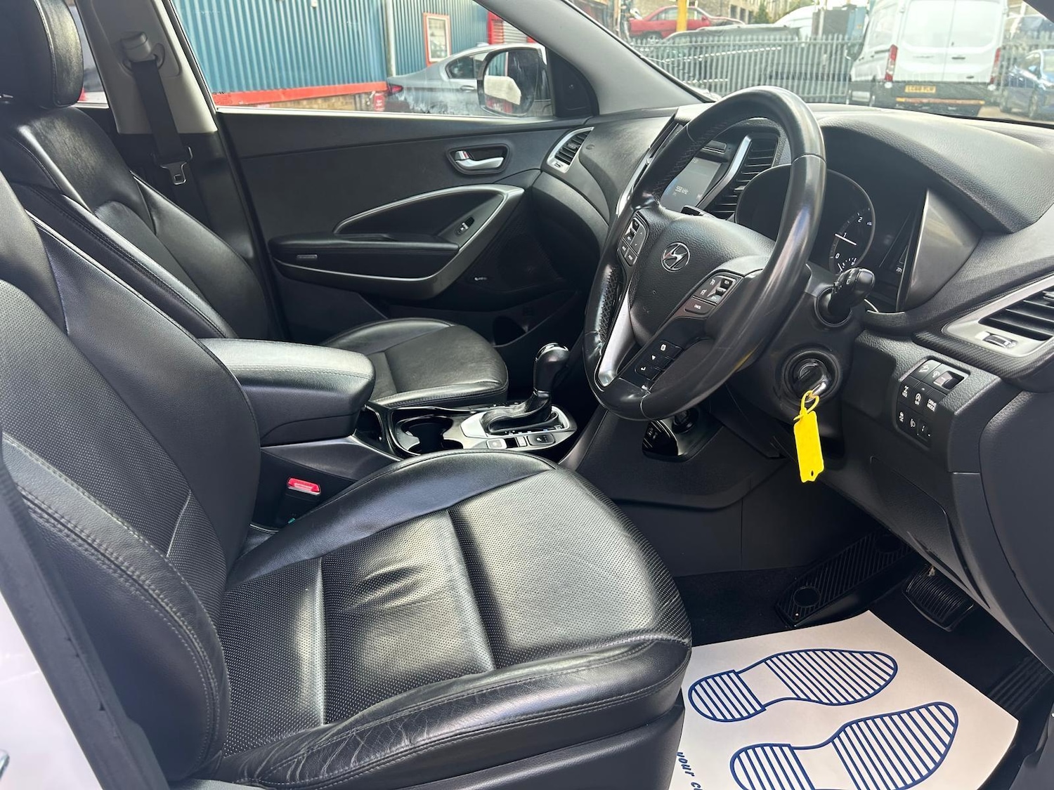 Used Hyundai Santa Fe 2016 for sale - 75695987: Photo 6