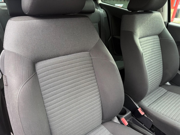 Used Volkswagen Polo 2010 for sale - 76188509: Photo 14