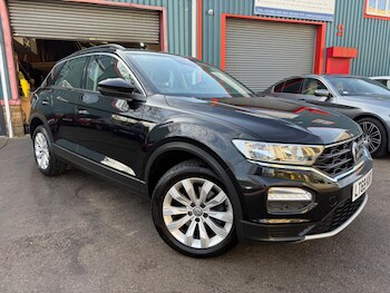 Used Volkswagen T-Roc 2019 for sale - 78087047: Photo