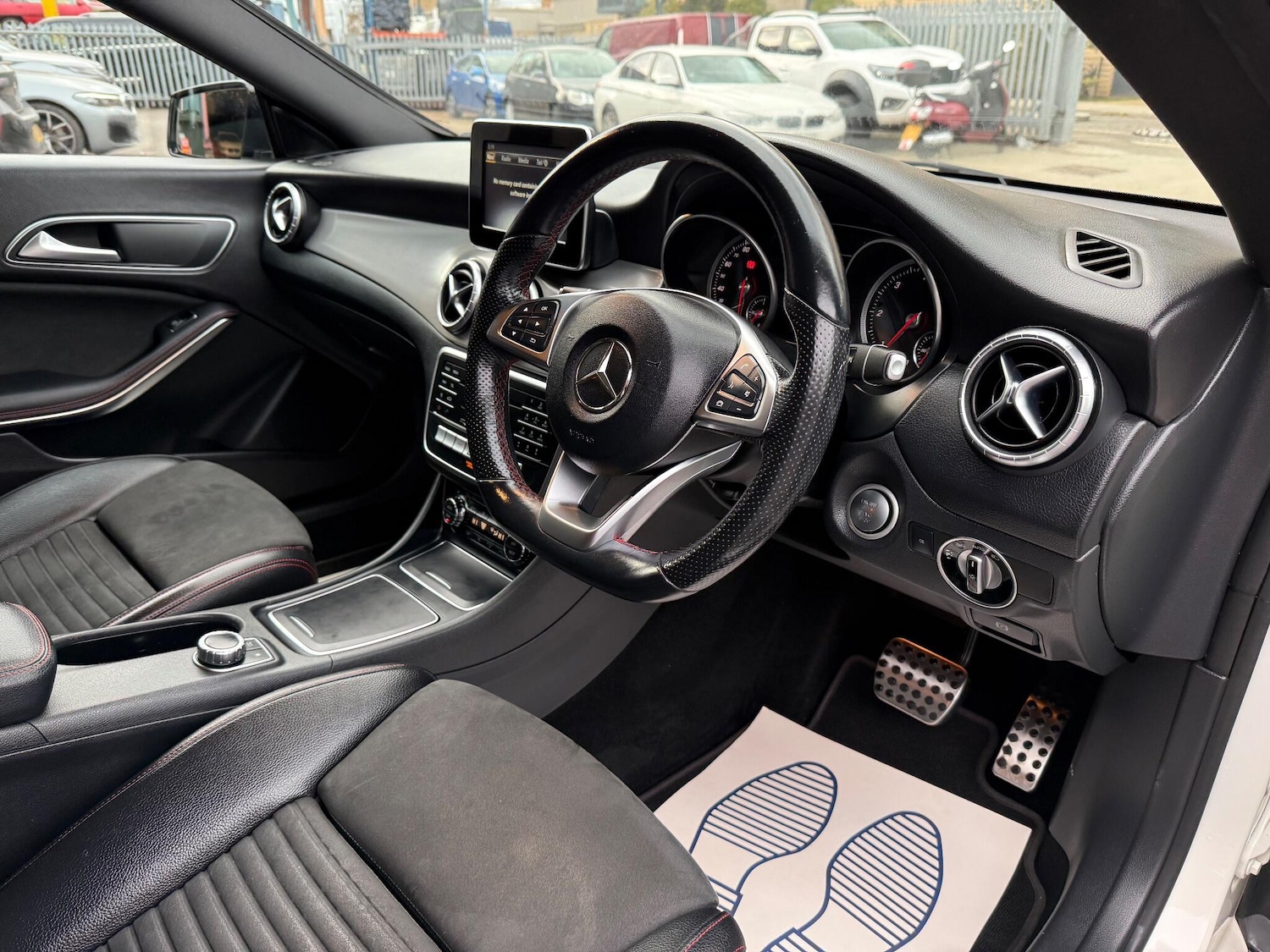 Used Mercedes-Benz CLA 2017 for sale - 76997903: Photo 8
