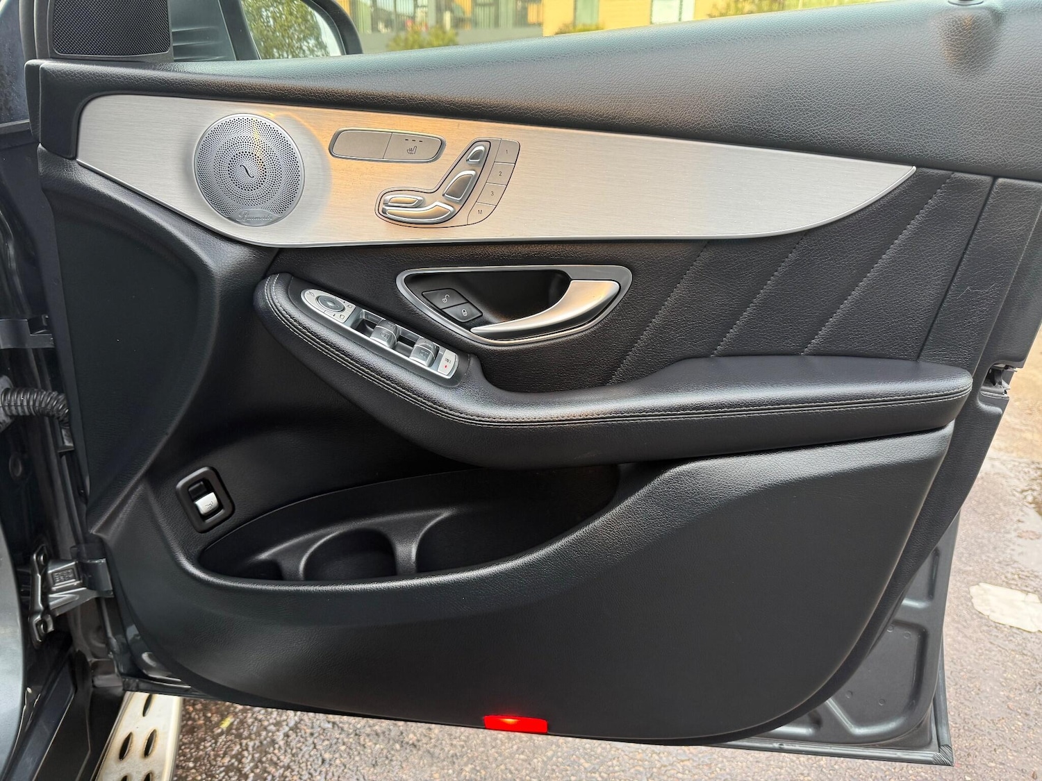 Used Mercedes-Benz GLC 2018 for sale - 76994853: Photo 20