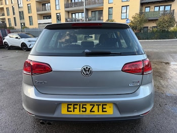 Used Volkswagen Golf 2015 for sale - 76992314: Photo