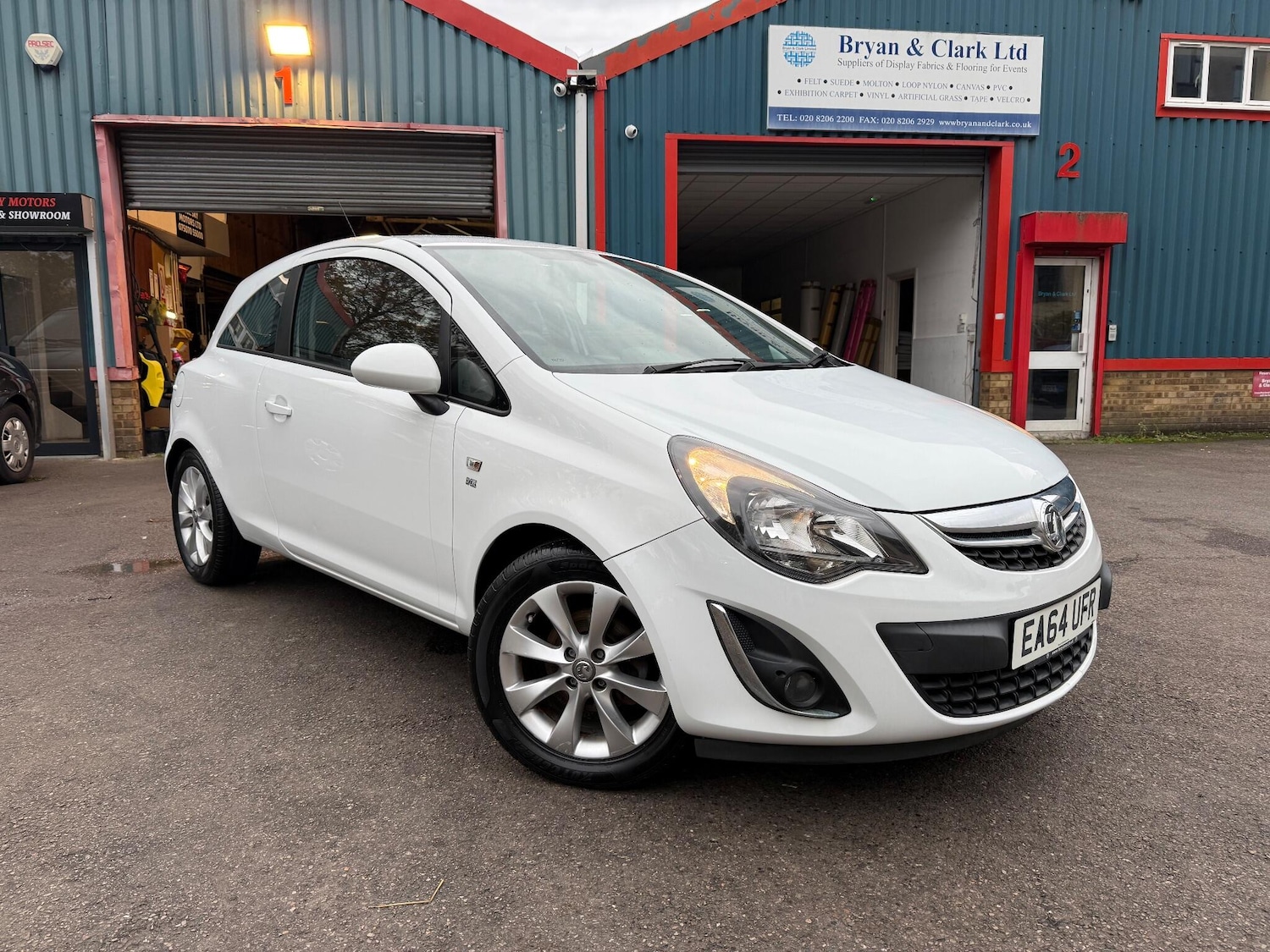 Used Vauxhall Corsa 2014 for sale - 76423292: Photo 3