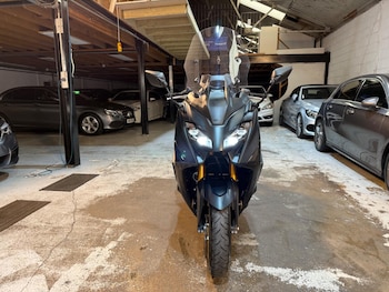 Used Yamaha TMAX 560 2022 for sale - bike-77306267: Photo