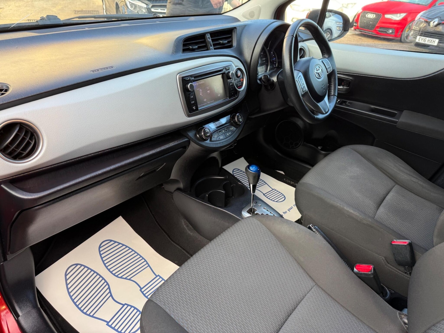 Used Toyota Yaris 2014 for sale - 77468544: Photo 16