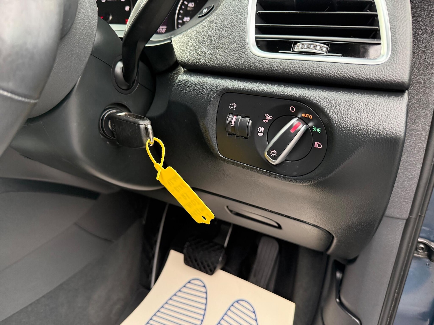 Used Audi Q3 for sale - 76499850: Photo 10