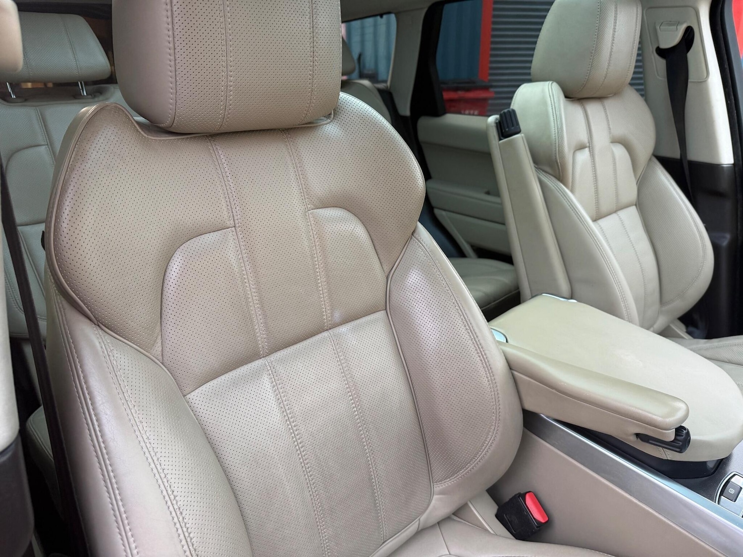 Used Land Rover Range Rover Sport 2017 for sale - 76295355: Photo 17