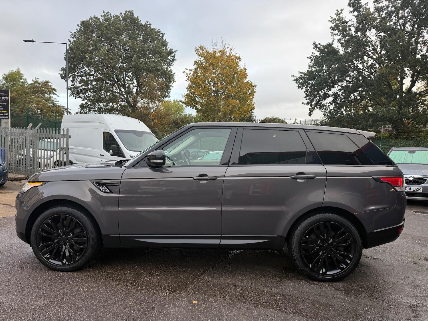 Used Land Rover Range Rover Sport 2017 for sale - 76295355: Photo 28