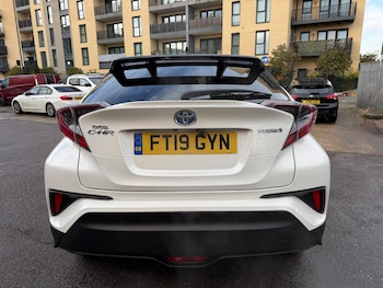 Used Toyota C-HR 2019 for sale - 76802109: Photo
