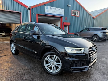 Used Audi Q3 2017 for sale - 77091102: Photo