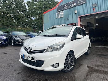 Used Toyota Yaris 2012 for sale - 75720461: Photo