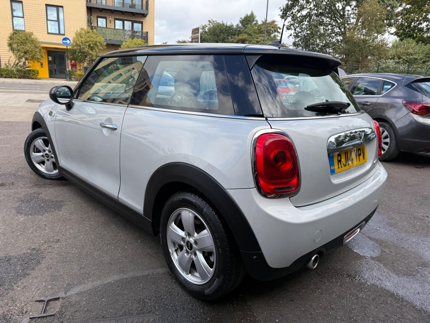 Used MINI Hatch 2014 for sale - 76993452: Photo 17