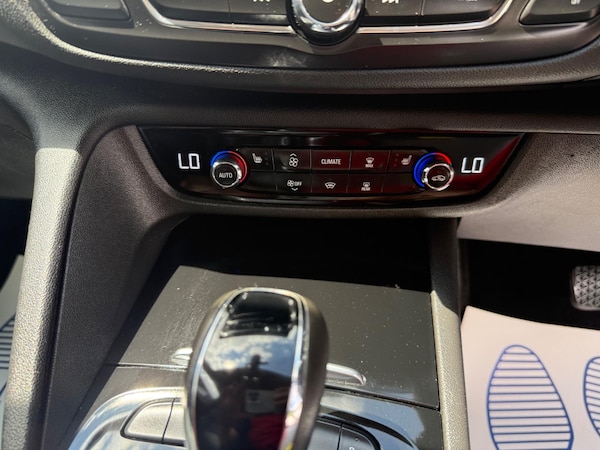 Used Vauxhall Insignia 2017 for sale - 76137632: Photo 12