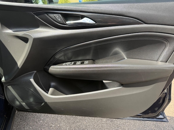 Used Vauxhall Insignia 2017 for sale - 76137632: Photo 17