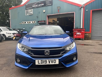 Used Honda Civic 2019 for sale - 75696935: Photo