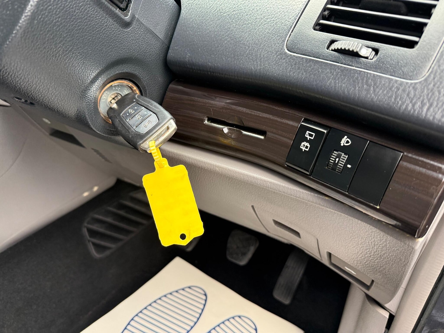 Used Ssangyong Turismo 2015 for sale - 76989852: Photo 10