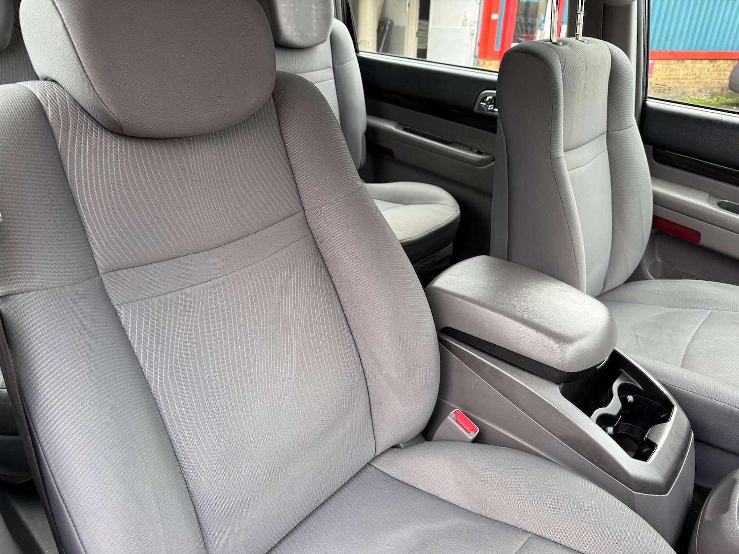 Used Ssangyong Turismo 2015 for sale - 76989852: Photo 15