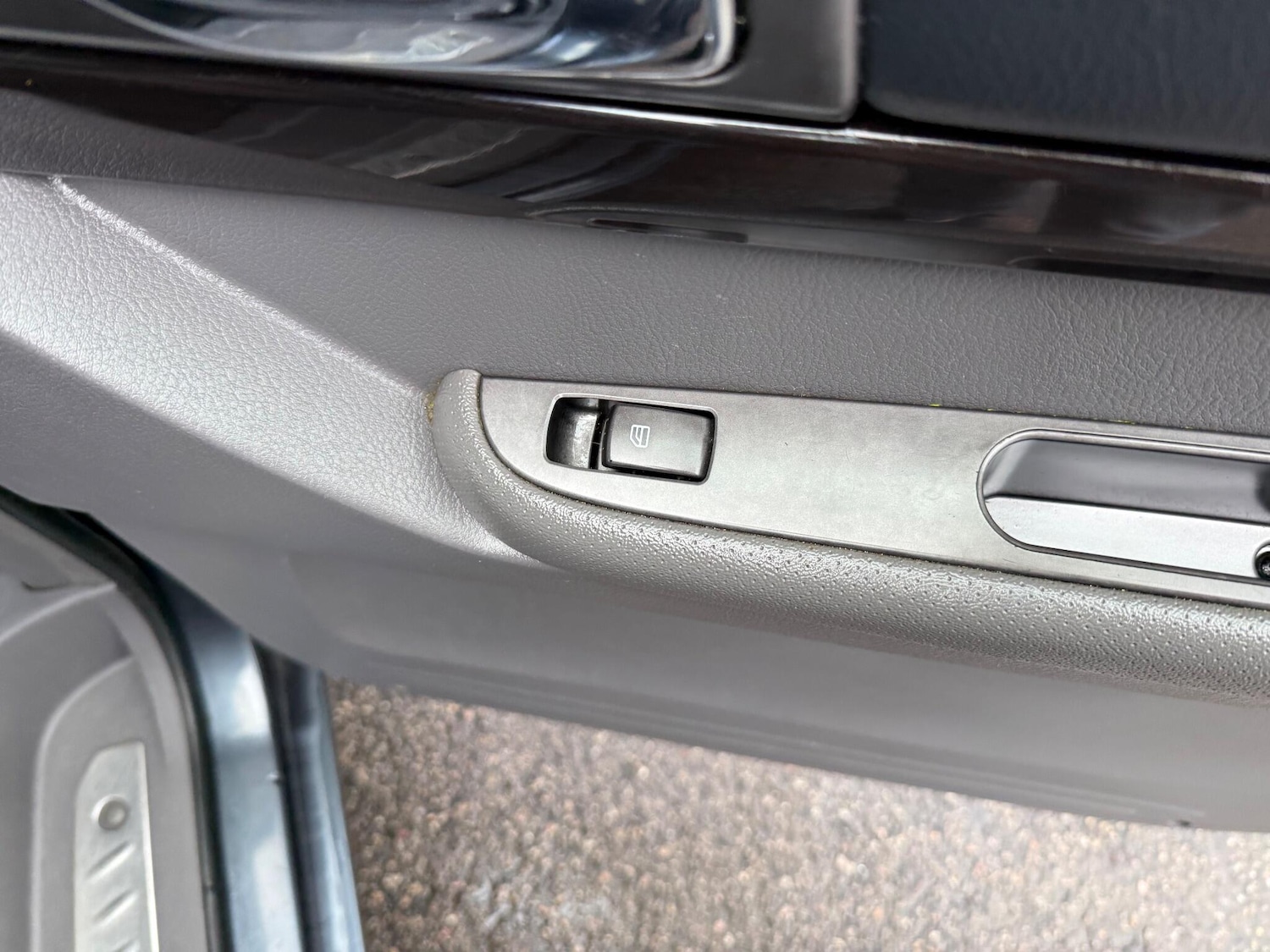 Used Ssangyong Turismo 2015 for sale - 76989852: Photo 21