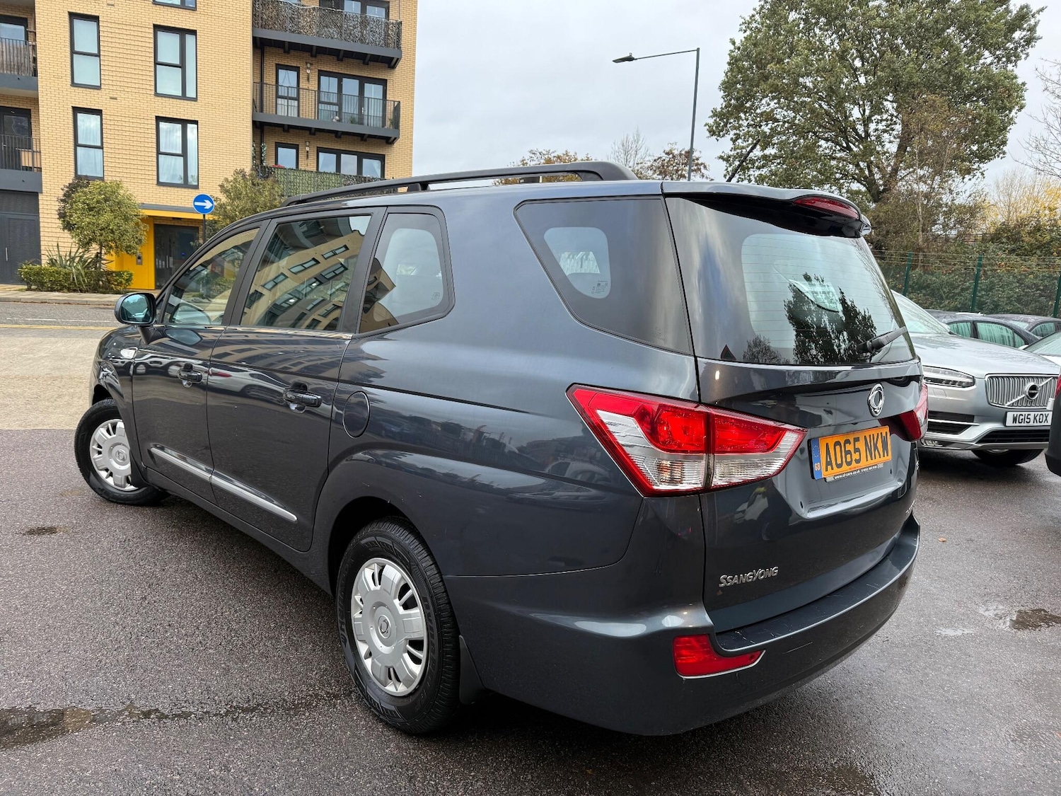 Used Ssangyong Turismo 2015 for sale - 76989852: Photo 23