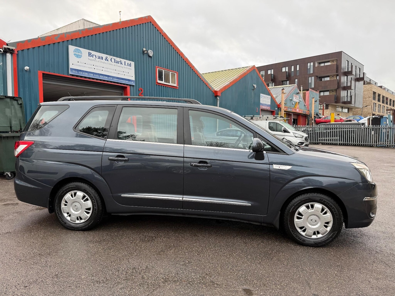 Used Ssangyong Turismo 2015 for sale - 76989852: Photo 25