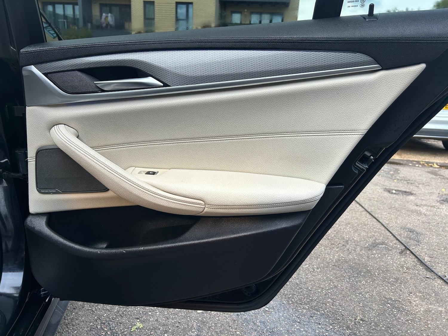 Used BMW 5 Series 2018 for sale - 76336728: Photo 21