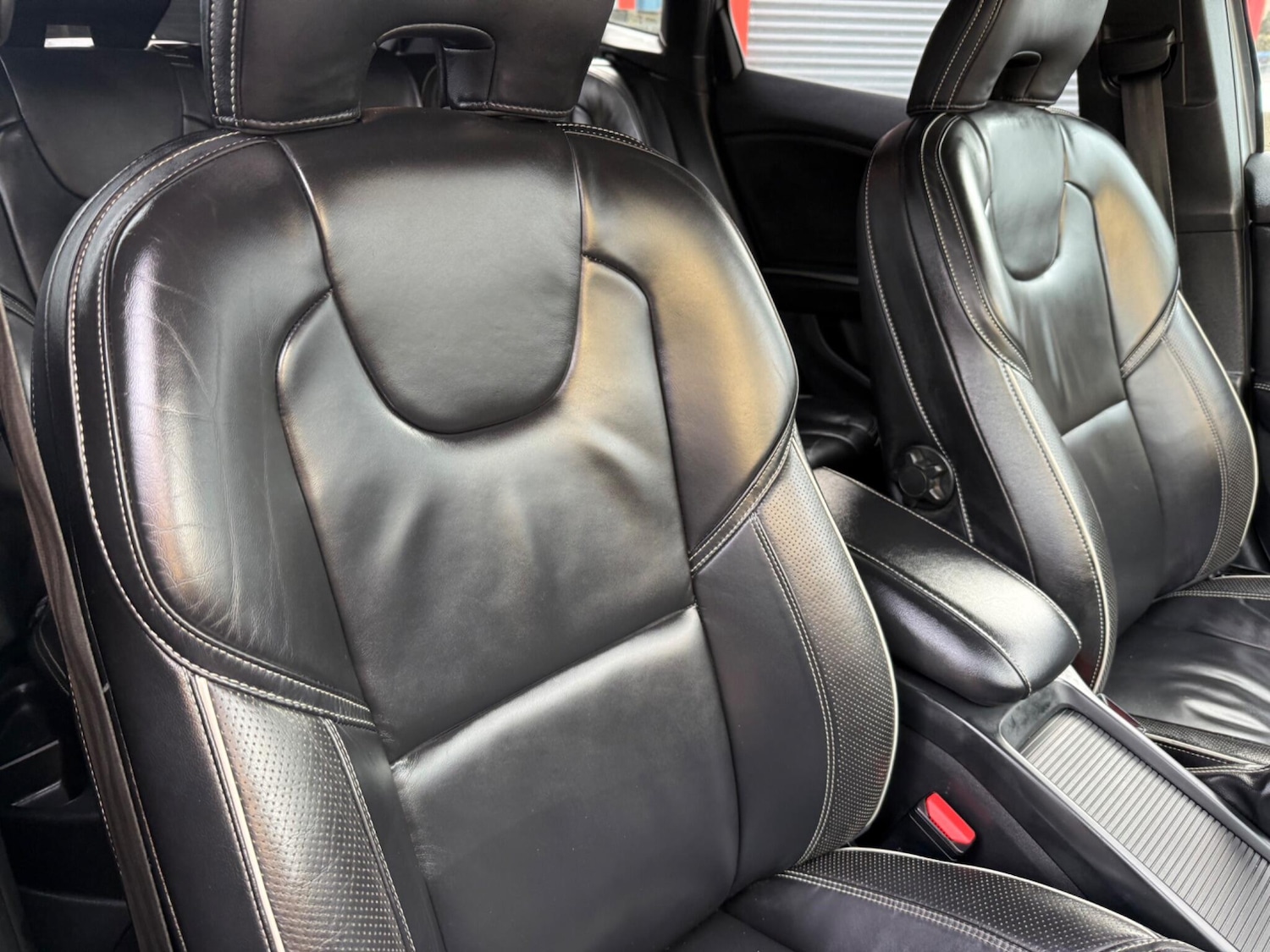 Used Volvo V40 2016 for sale - 77538152: Photo 16