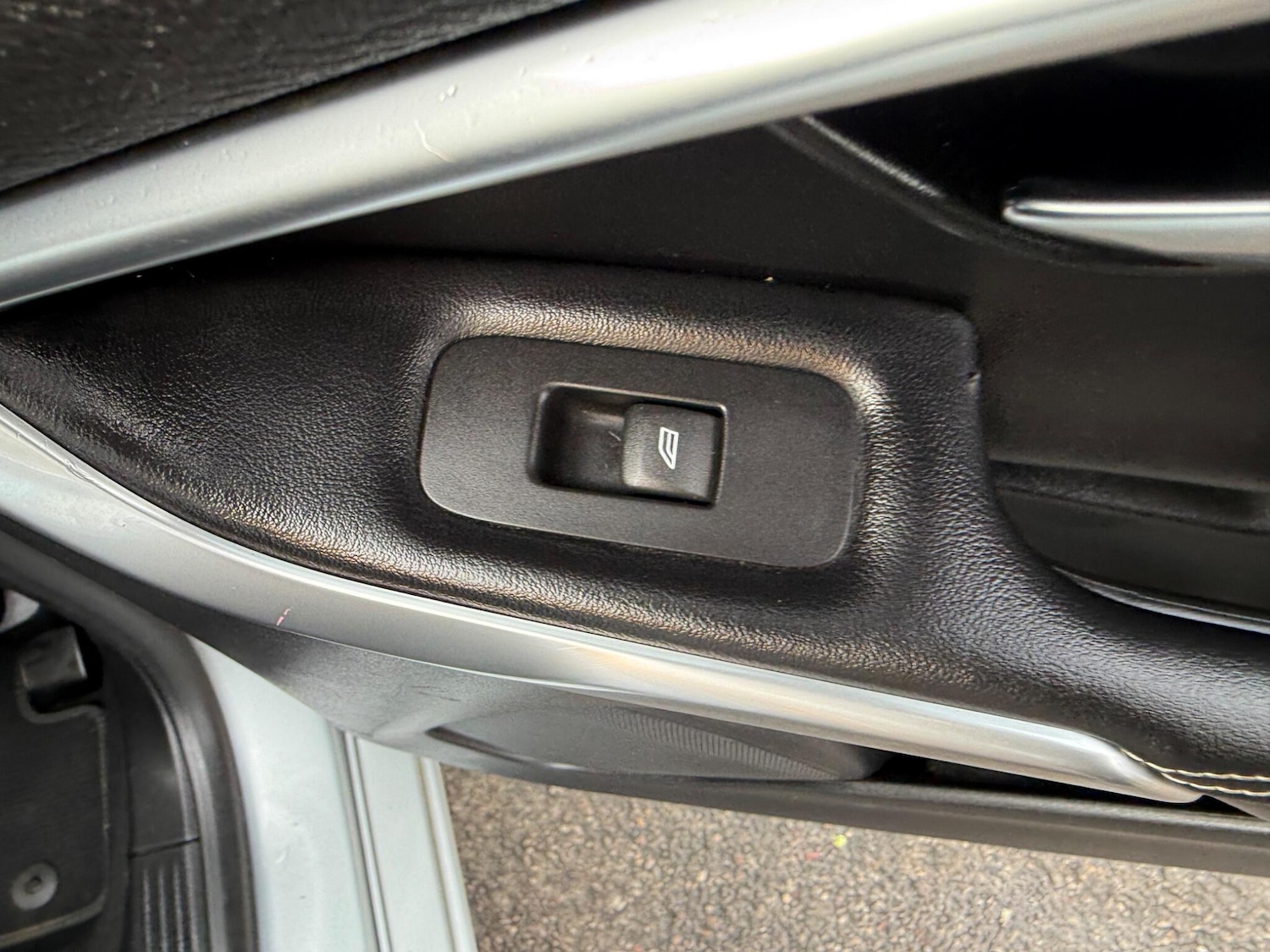 Used Volvo V40 2016 for sale - 77538152: Photo 21