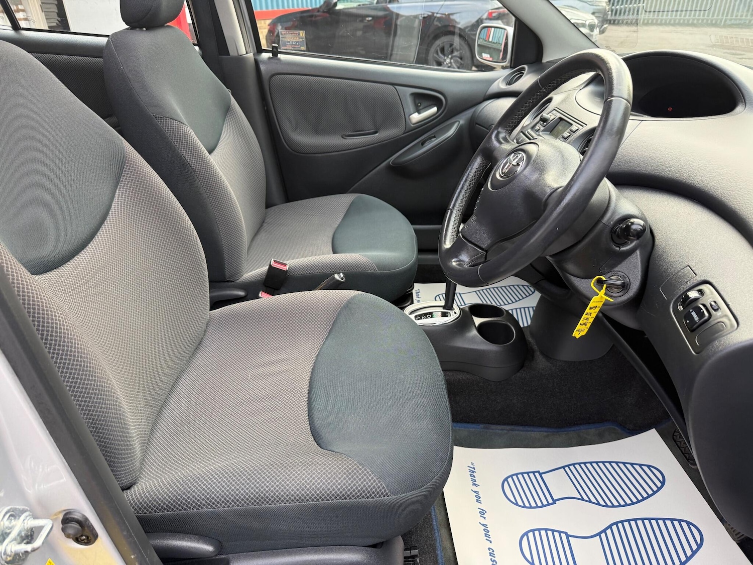 Used Toyota Yaris 2003 for sale - 76457534: Photo 17