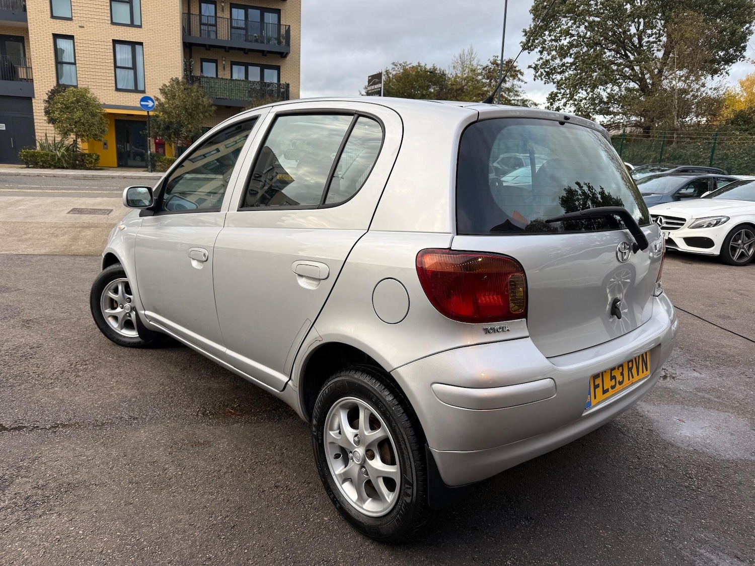Used Toyota Yaris 2003 for sale - 76457534: Photo 21