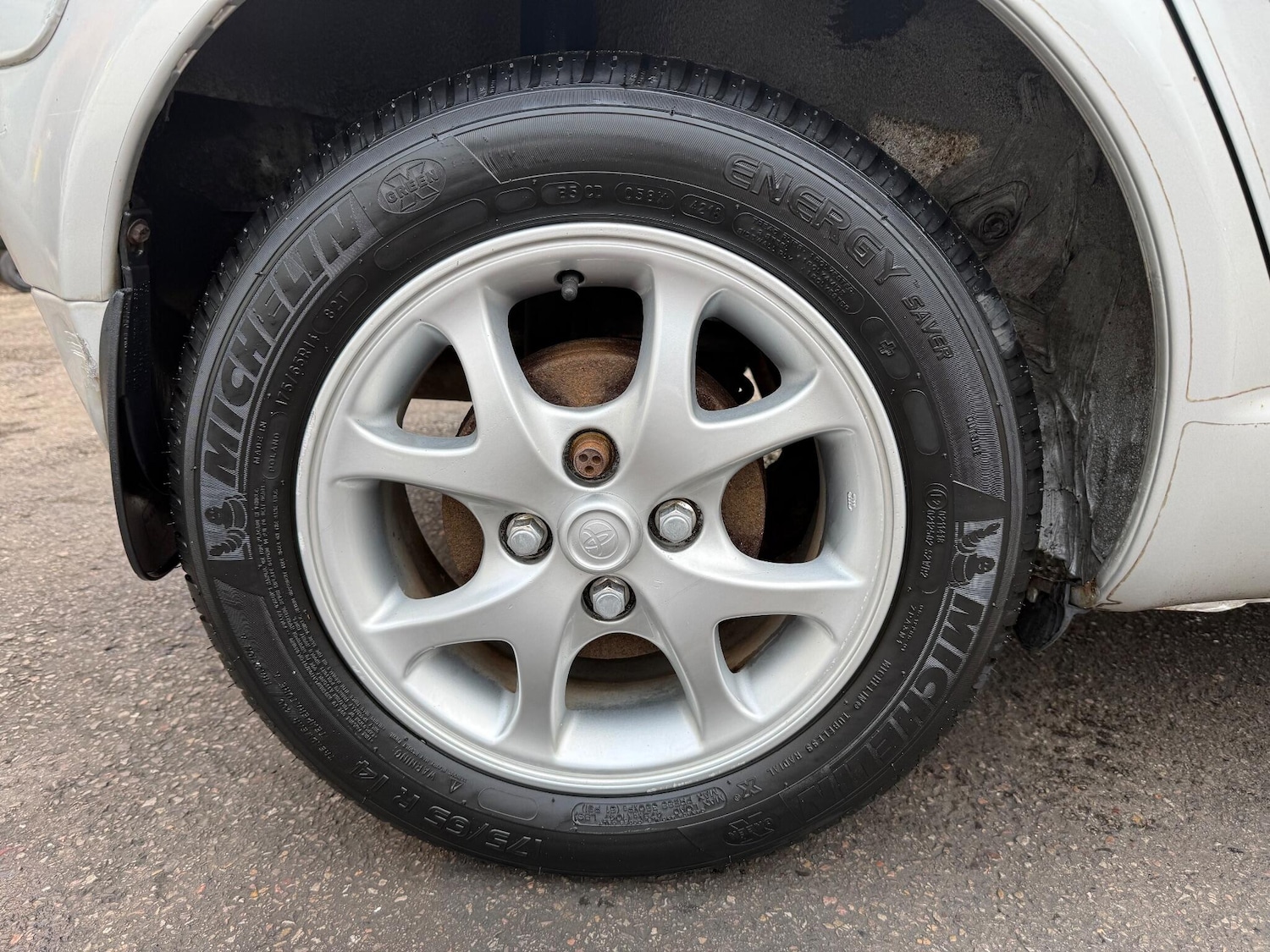 Used Toyota Yaris 2003 for sale - 76457534: Photo 26