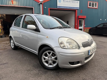 Used Toyota Yaris 2003 for sale - 76457534: Photo