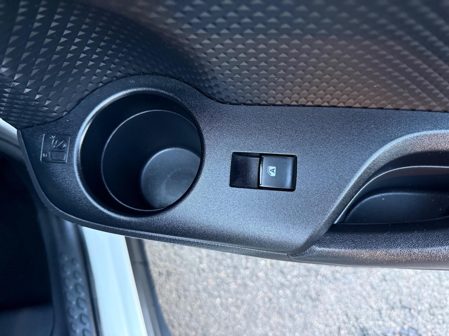 Used Toyota C-HR 2019 for sale - 77040930: Photo 20