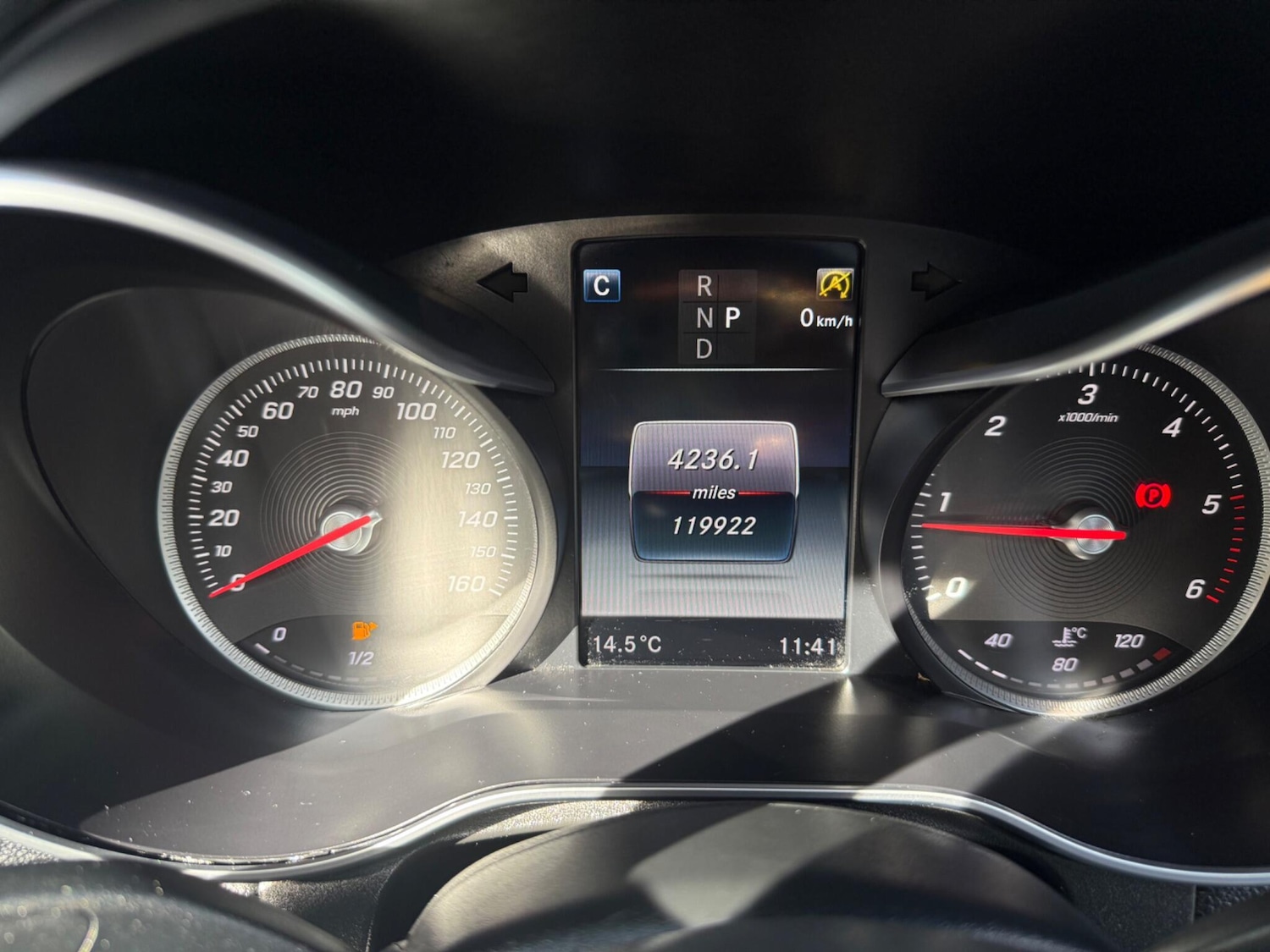 Used Mercedes-Benz GLC 2015 for sale - 76031337: Photo 10