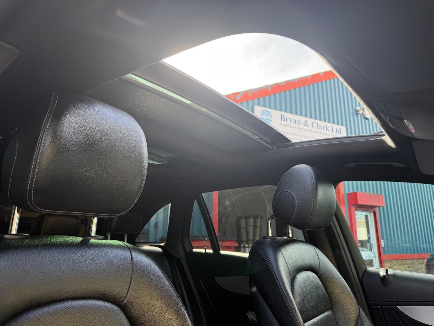 Used Mercedes-Benz GLC 2015 for sale - 76031337: Photo 16