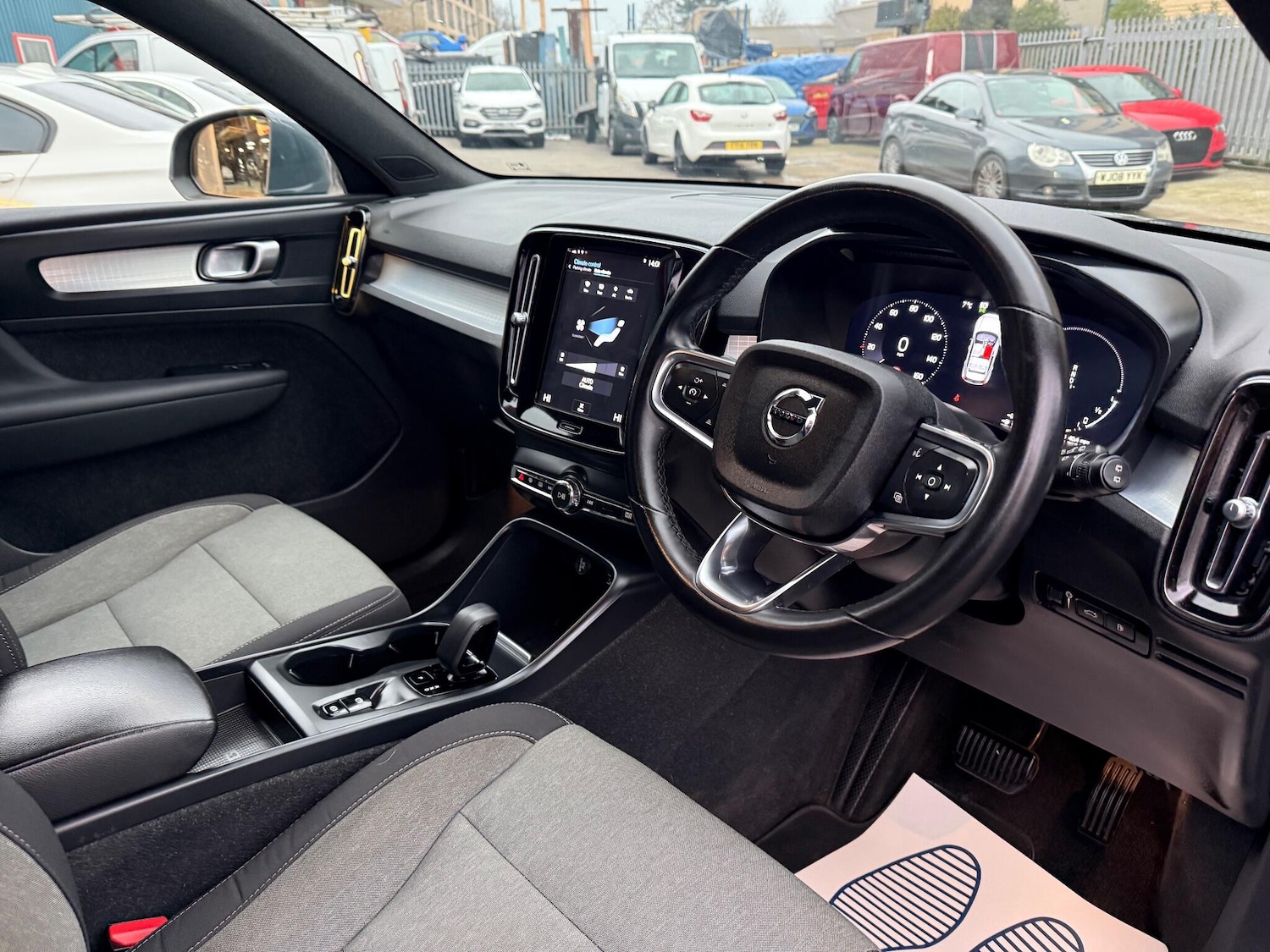 Used Volvo XC40 2022 for sale - 77040537: Photo 8