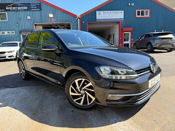 Used Volkswagen Golf 2019 for sale - 78335363: Photo