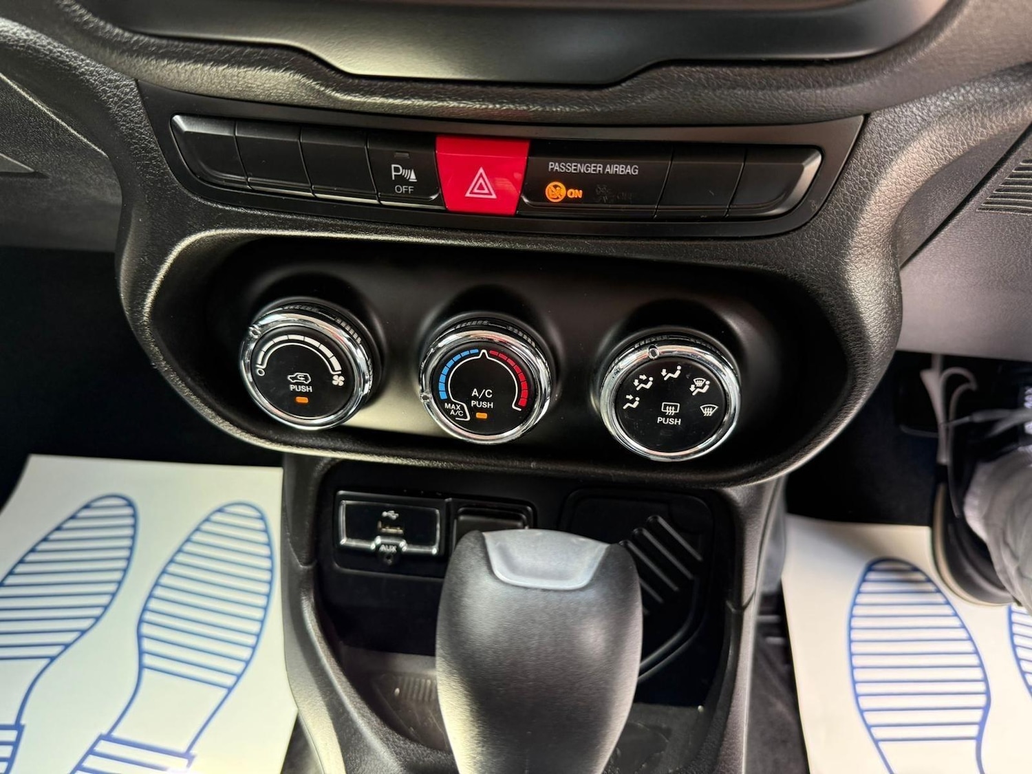 Used Jeep Renegade 2016 for sale - 77359310: Photo 11