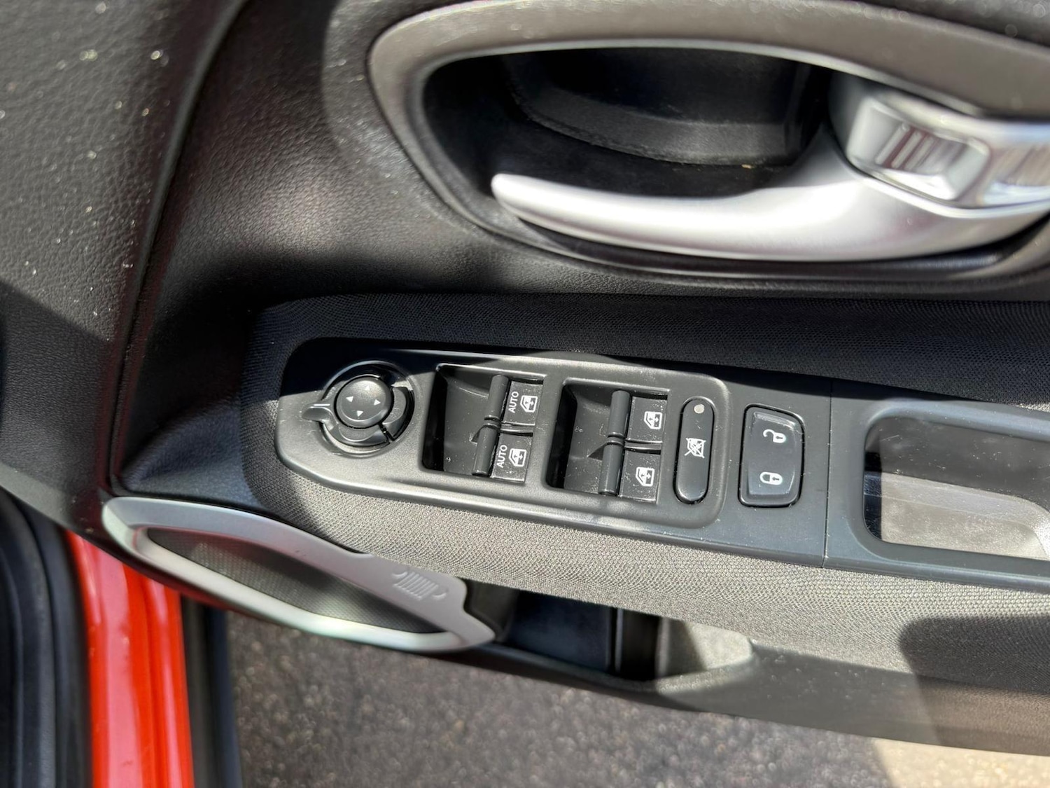 Used Jeep Renegade 2016 for sale - 77359310: Photo 15