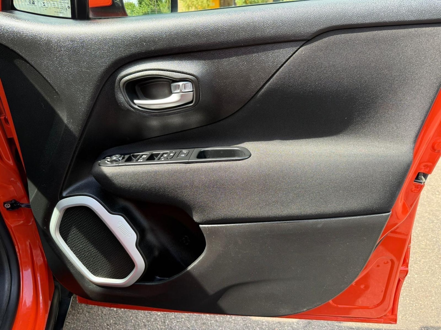 Used Jeep Renegade 2016 for sale - 77359310: Photo 16