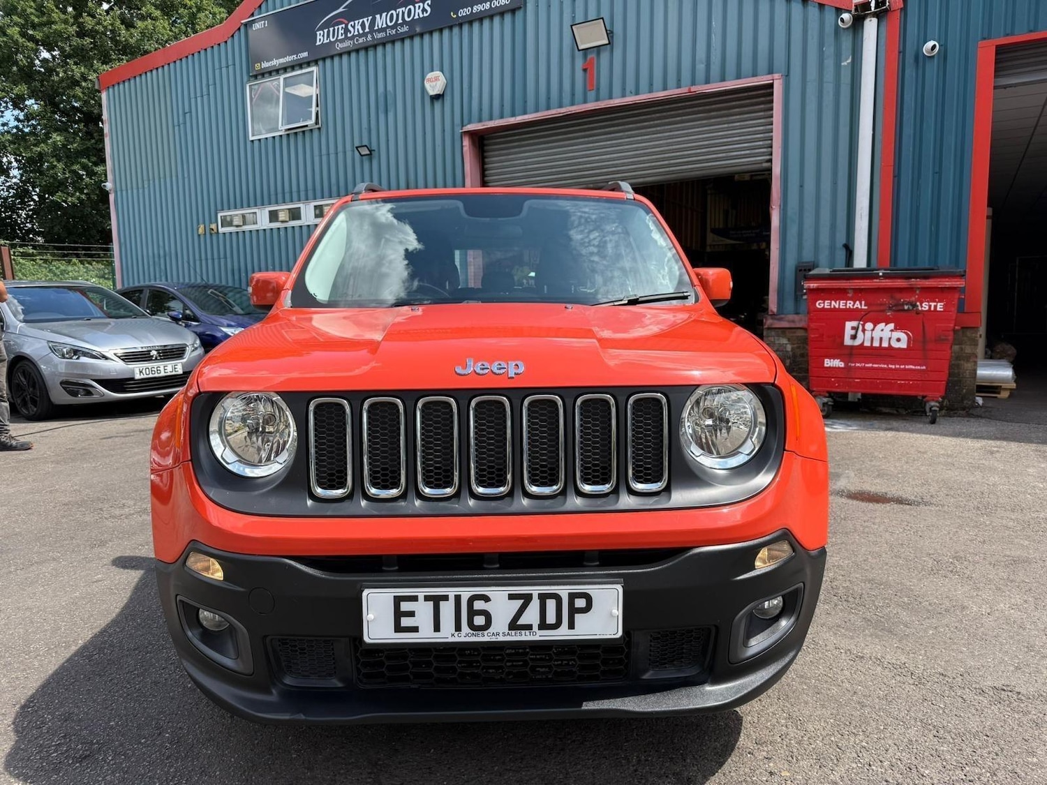 Used Jeep Renegade 2016 for sale - 77359310: Photo 2