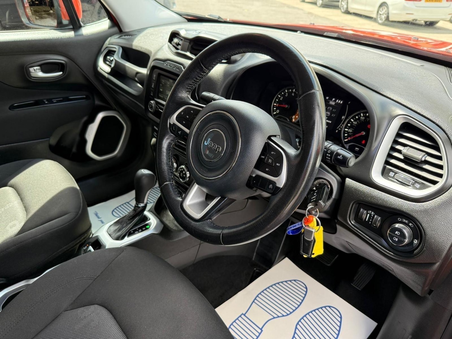 Used Jeep Renegade 2016 for sale - 77359310: Photo 8