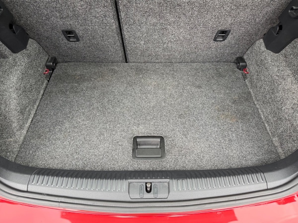 Used Volkswagen Polo 2015 for sale - 76189657: Photo 5