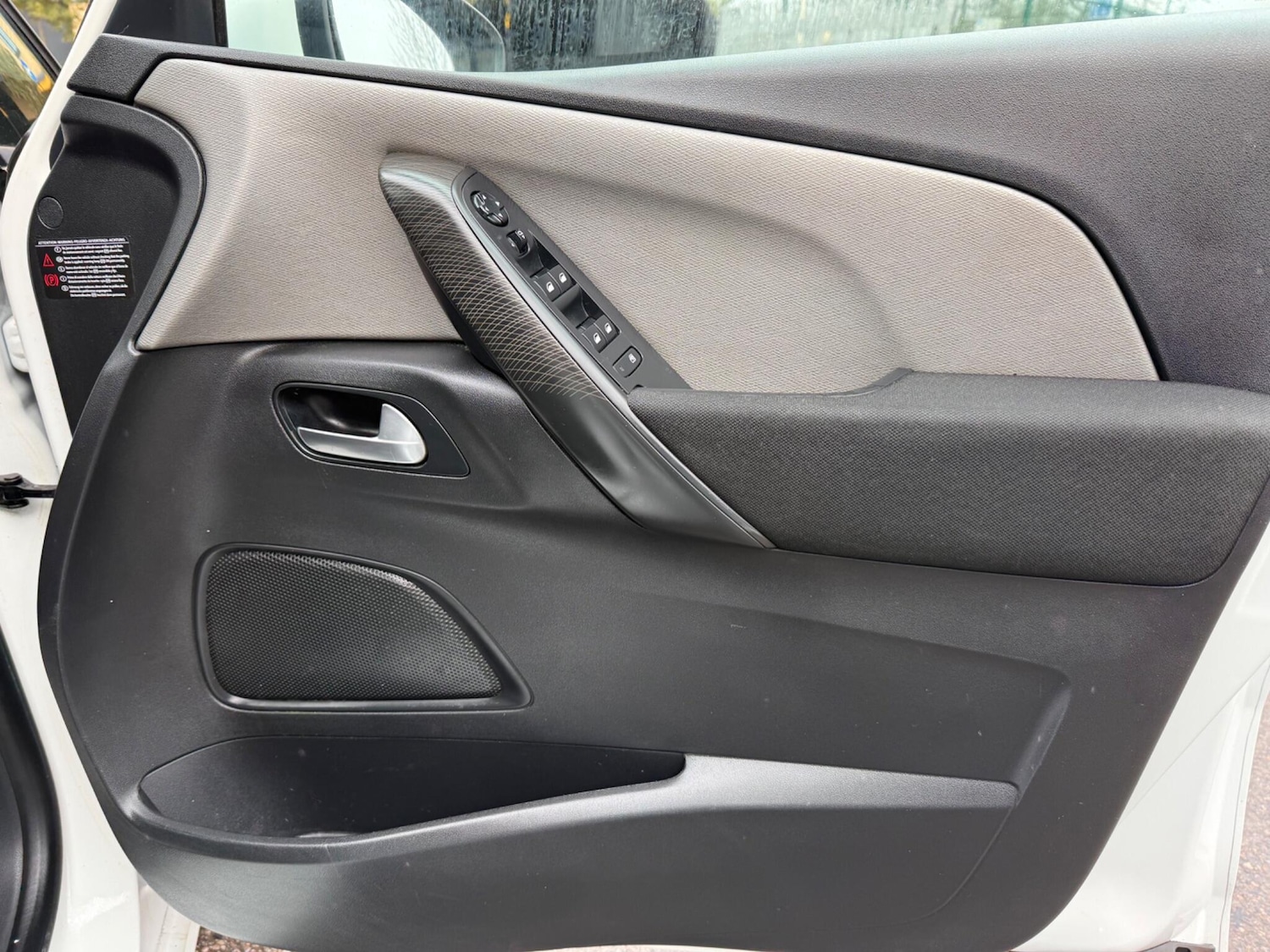 Used Citroen Grand C4 Picasso 2015 for sale - 77658504: Photo 17